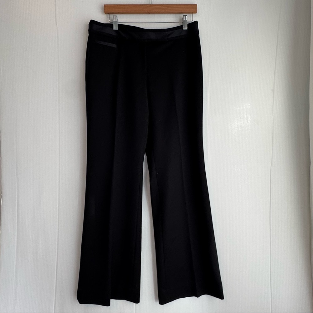 White House Black Market Legacy size 8R Black Trousers